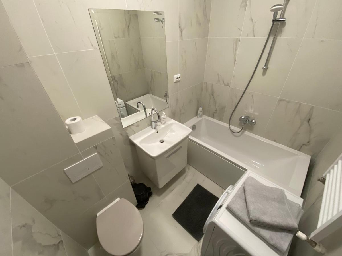 Studio Palas - The Central Spot Яссы Экстерьер фото